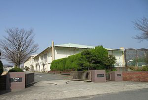 中学校　龍野西中学校（中学校）まで1538m