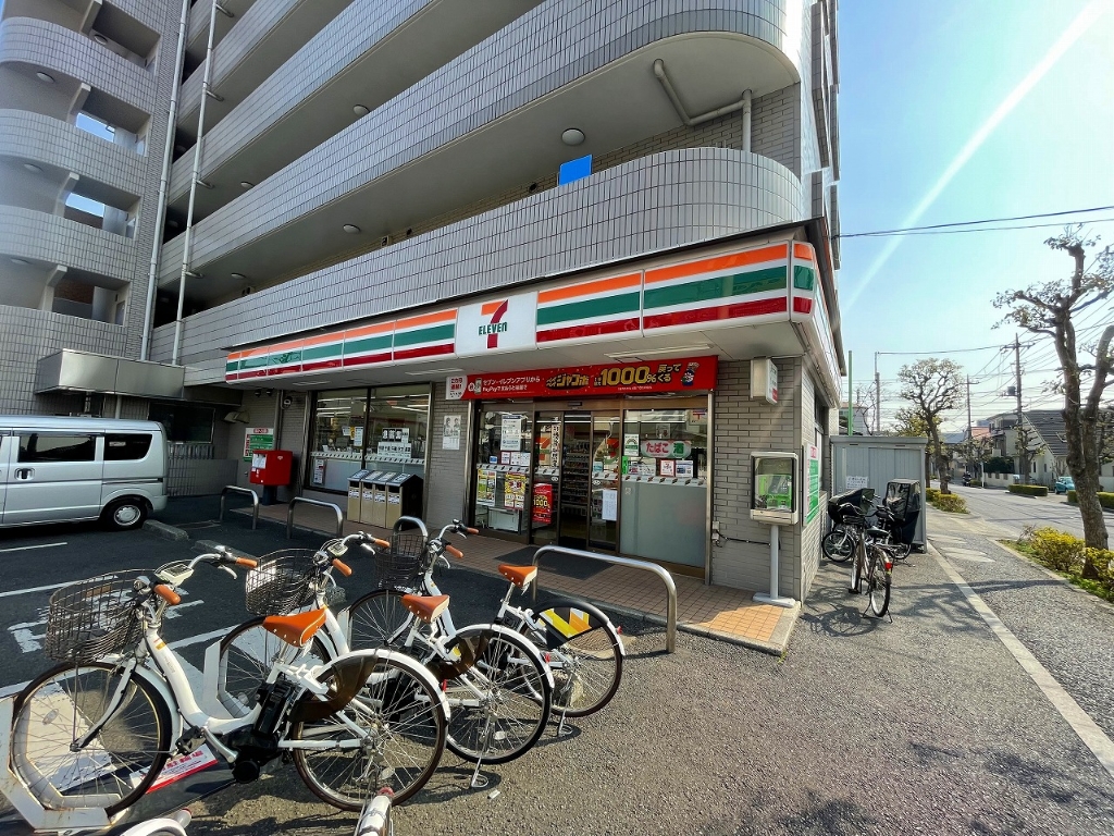コンビニ　セブンイレブン 足立東和1丁目店（コンビニ）まで492m