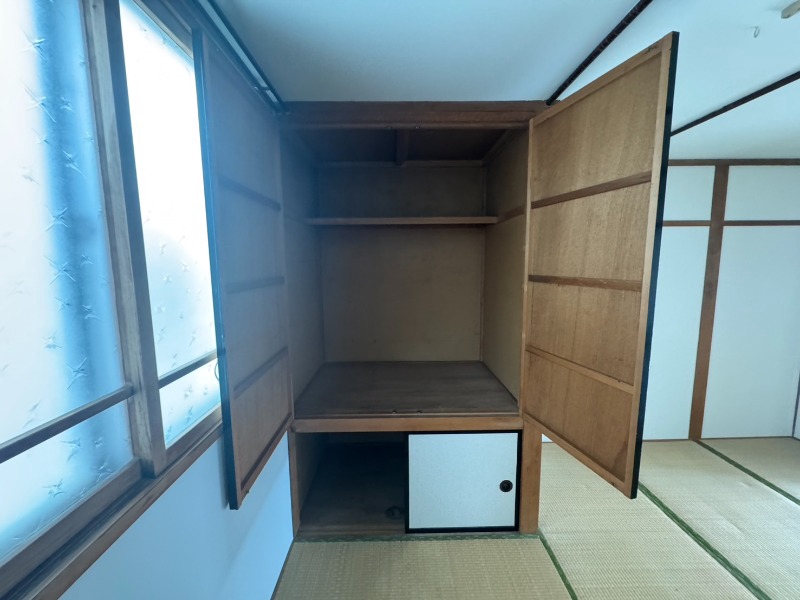 収納　こちらは収納です。物をしまう事ができますね！