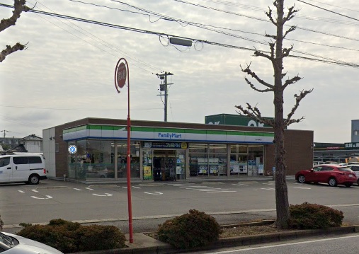 コンビニ　ファミリーマート今津店（コンビニ）まで254m