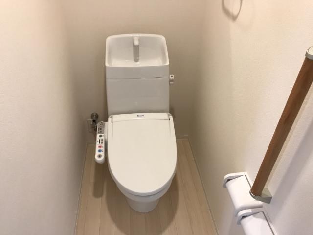 トイレ　シャワー付トイレ