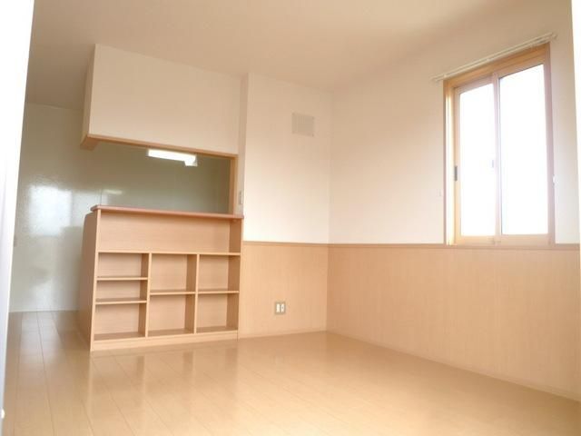 その他部屋・スペース　落ち着いた色調のお部屋です