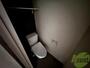 トイレ　こちらはトイレです。ピカピカなトイレで、気持ちも良いですね。