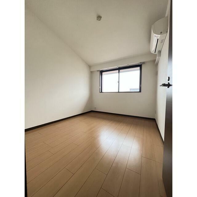 居室・リビング　洋室6.3畳（他の部屋の写真です。）