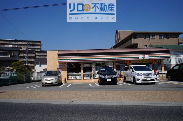 コンビニ　セブンイレブン宝塚山本西店（コンビニ）まで595m