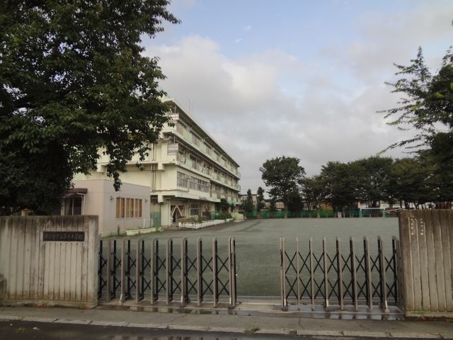 小学校　市立第十小学校（小学校）まで480m