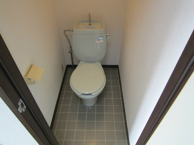 トイレ　他室参照