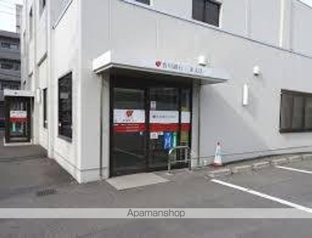 銀行　香川銀行　三条支店（銀行）まで320m