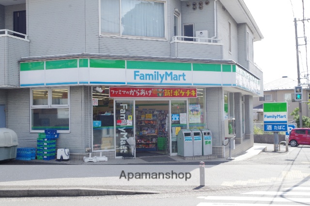 コンビニ　ファミリーマート　たかはし吉井店（コンビニ）まで778m