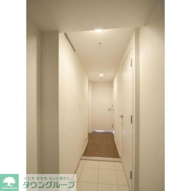 玄関　※写真は同タイプ住戸です。