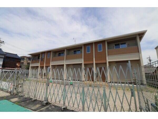 建物外観　建築中