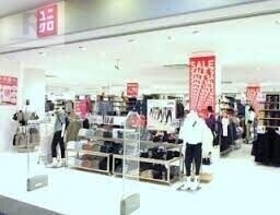 ショッピングセンター　ユニクロポップタウン住道オペラパーク店（ショッピングセンター）まで395m