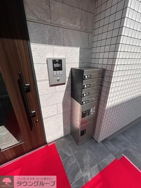 エントランス　エントランス
