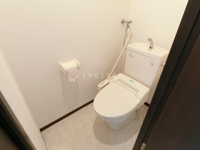 トイレ　ウォシュレット完備！