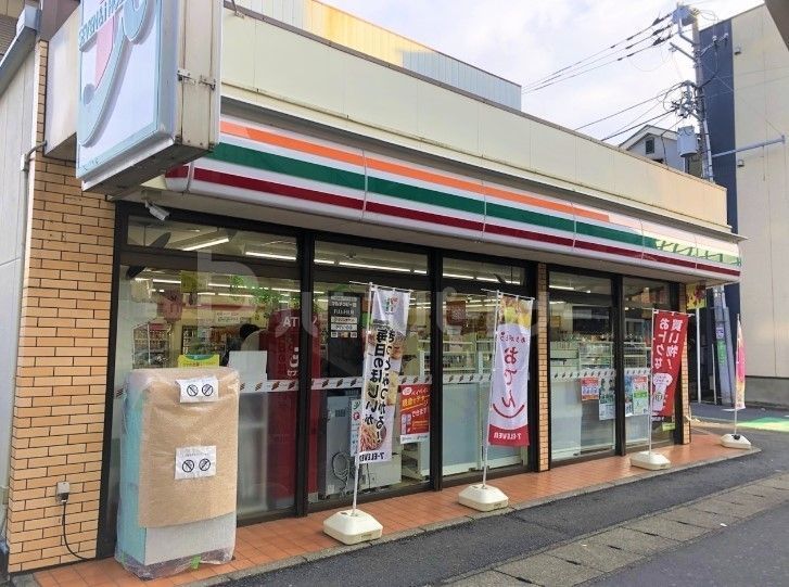 コンビニ　セブンイレブン船橋大神宮下店（コンビニ）まで80m