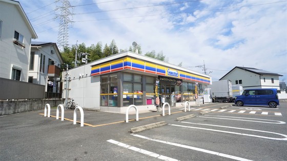 コンビニ　ミニストップ四日市垂坂店（コンビニ）まで966m