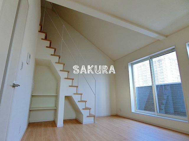 居室・リビング　開放感のあるゆったりとしたお部屋です♪