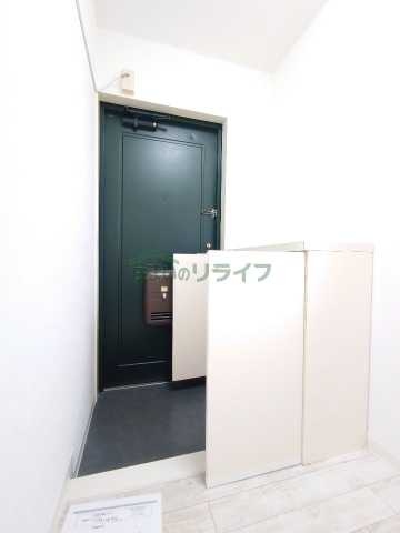 イージス高円寺の玄関写真