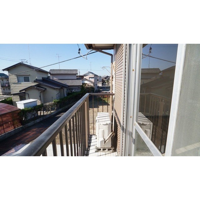 バルコニー　テラス