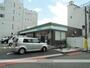 コンビニ　ファミリーマート（コンビニ）まで561m