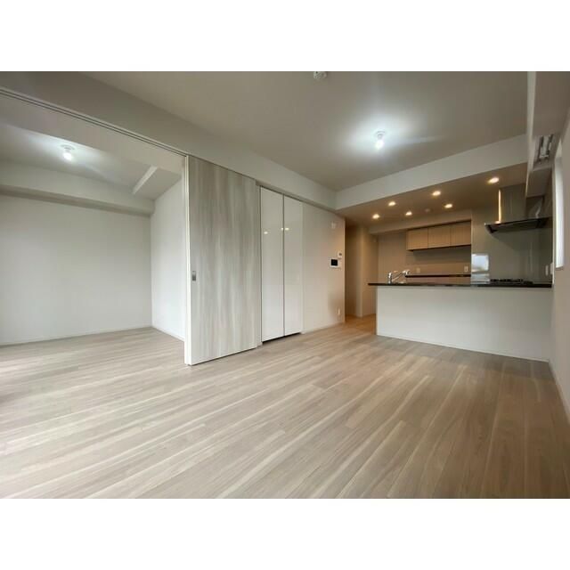 居室・リビング　写真は同タイプ住居です。