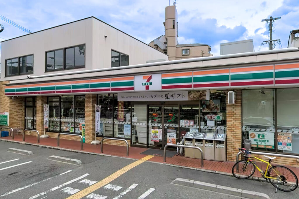 コンビニ　セブンイレブン大阪大桐2丁目店（コンビニ）まで295m