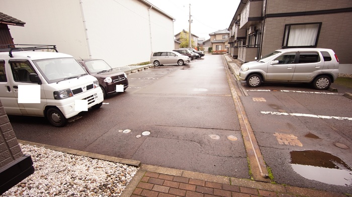 駐車場　駐車場