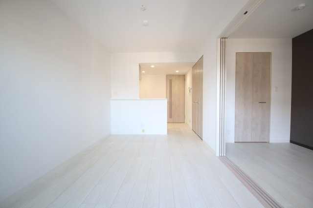 居室・リビング　※同建築シリーズの内装写真となります。 ※参考イメージ
