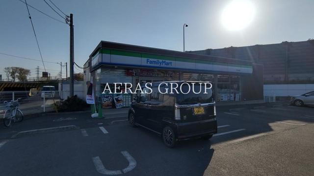 コンビニ　ファミリーマート 三芳上富店（コンビニ）まで199m