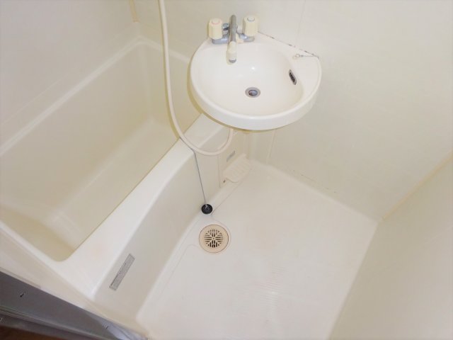 バス・シャワールーム　別部屋同タイプ