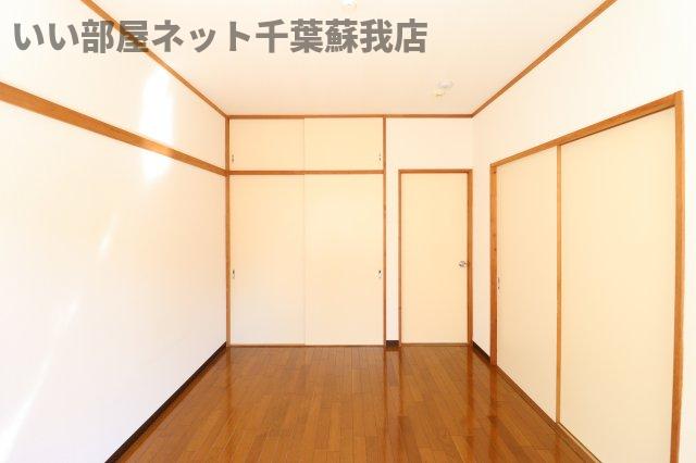 居室・リビング　居間です