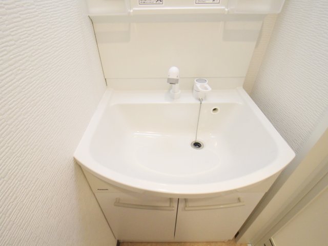 洗面設備　使いやすい洗面所です