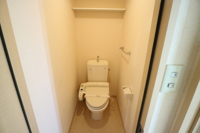 フローラ山の下のトイレ写真