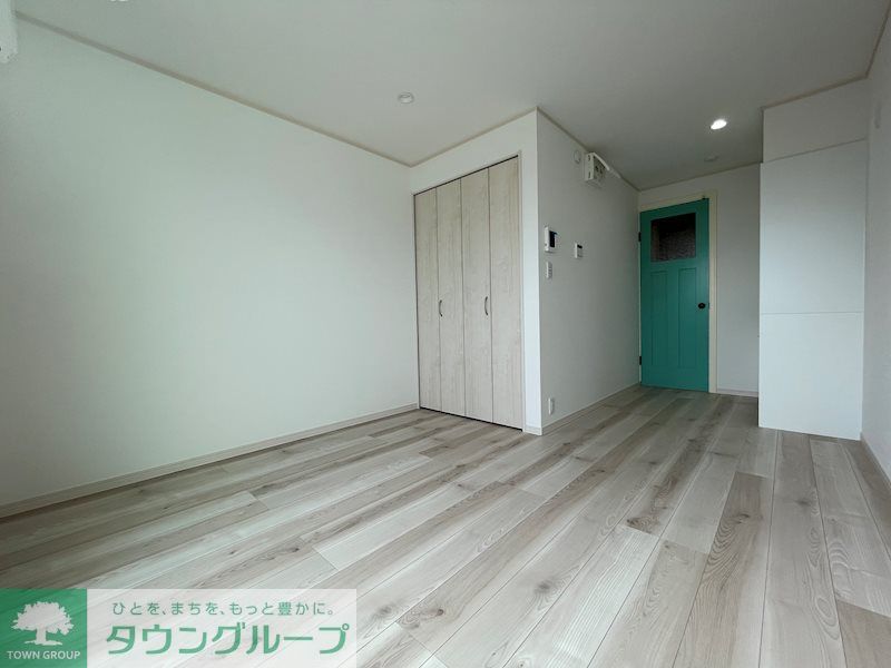 その他　オリジナルカラーのドアを使用しています！