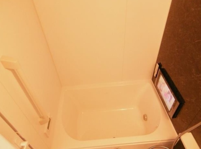 バス・シャワールーム　※別部屋参考写真