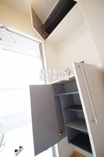 収納　シューズ収納