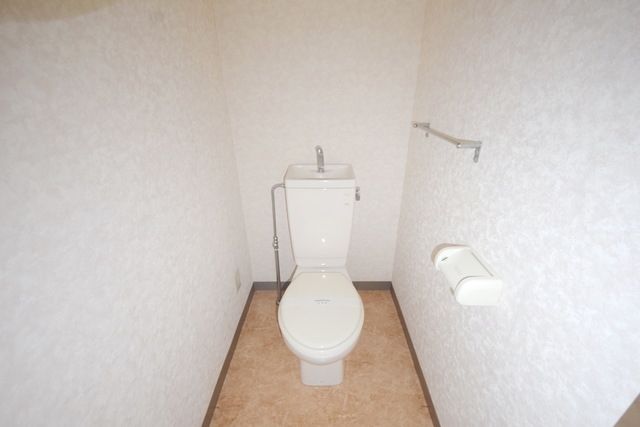 ローズマンション白糸台第3のトイレ写真