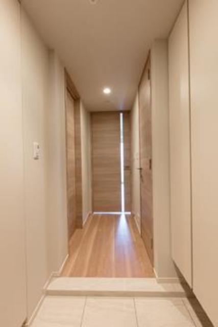 玄関　※写真は同タイプ住戸です。