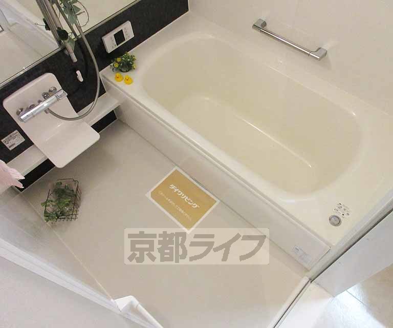 バス・シャワールーム　綺麗なお風呂です・