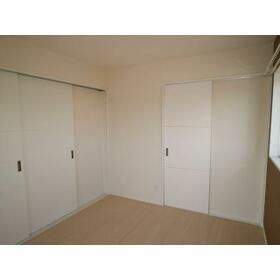 棒屋第11下池ハイツの居間写真