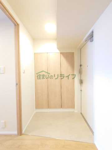 玄関　プラウドフラット日暮里