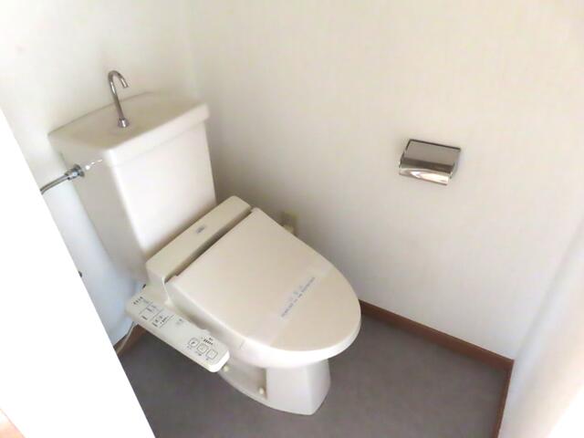 西武新宿線 久米川駅 徒歩9分 4階建 築38年のトイレ写真