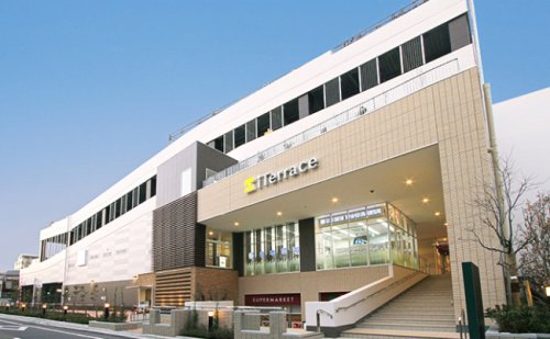 ショッピングセンター　iTerrace OCHIAI-MINAMINAGASAKI（ショッピングセンター）まで374m