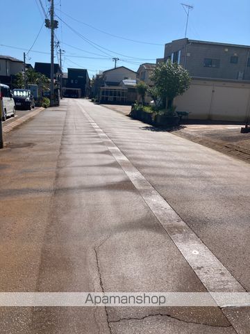 その他　前面道路（その他）まで0m