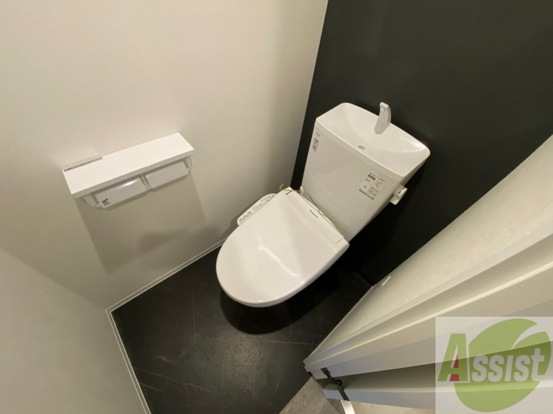 トイレ　トイレです。ウォシュレット付を探している方、おすすめです。