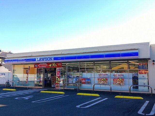 コンビニ　ローソン　富士中里店（コンビニ）まで450m