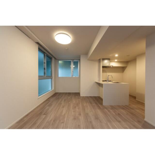 IPSE東京月島 部屋番号:203の居間写真