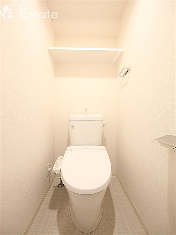 地下鉄鶴舞線 鶴舞駅 徒歩3分 15階建 築6年のトイレ写真
