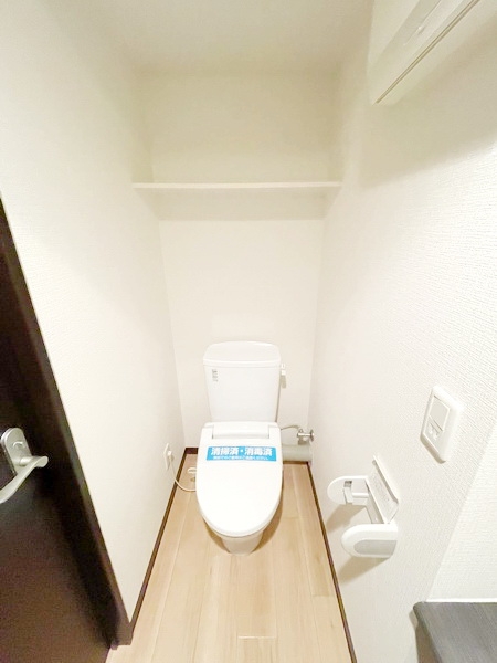都営新宿線 住吉駅 徒歩4分 4階建 築16年のトイレ写真