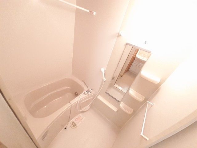 ヴィラージュ波風Bの風呂写真